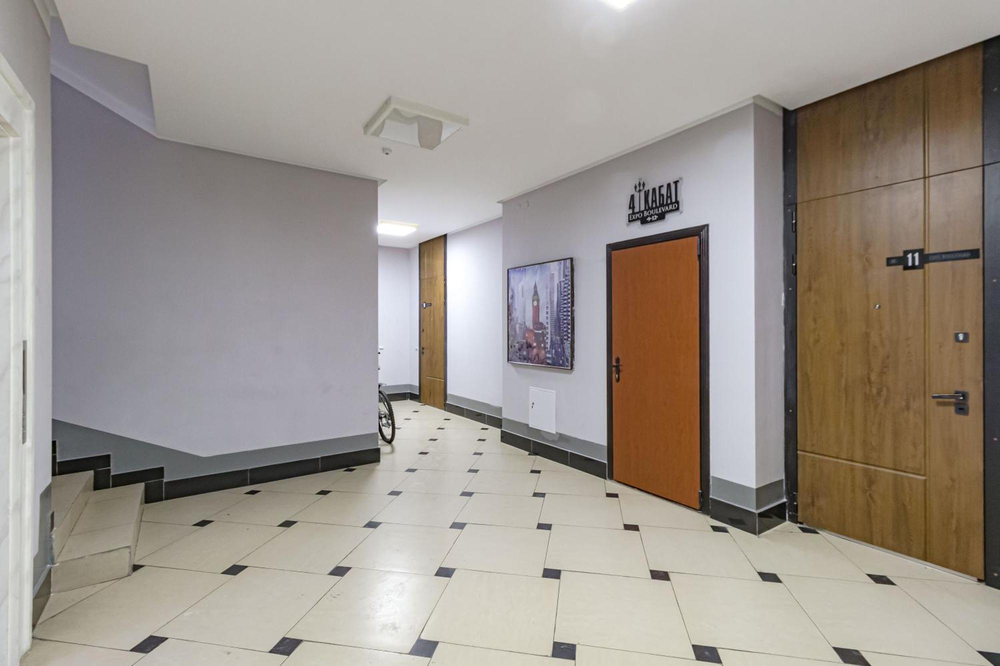 Просторная Квартира В Expo Boulevard Akmola Esterno foto